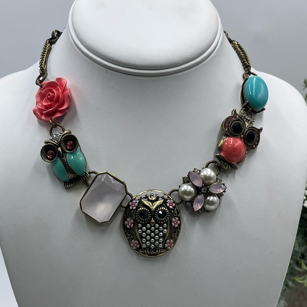 Betsey Johnson‎ 3D Owl Rose Faux Pearl Pink Blue Pendant Statement Necklace